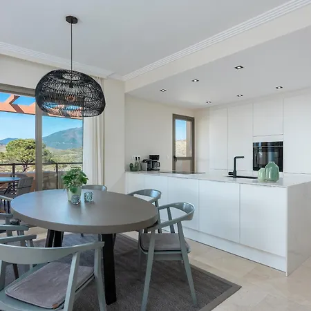 Stunning 3-bedroom Seaview Penthouse Apartamento *