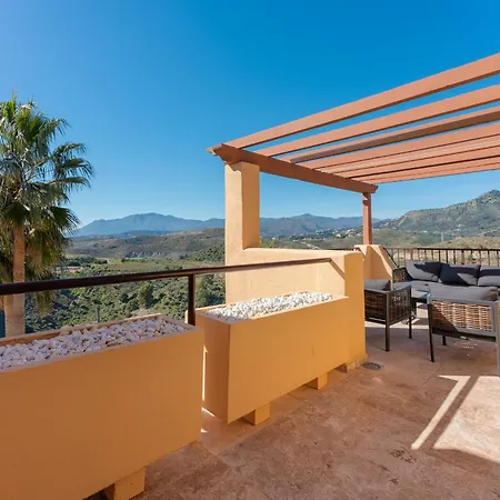 Lägenhet Stunning 3-bedroom Seaview Penthouse Estepona