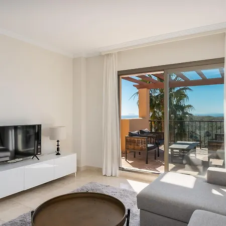 Stunning 3-bedroom Seaview Penthouse Lägenhet